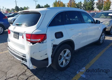 2018 Mercedes-Benz Glc 300 from USA, damaged, VIN WDC0G4JB6JV090692